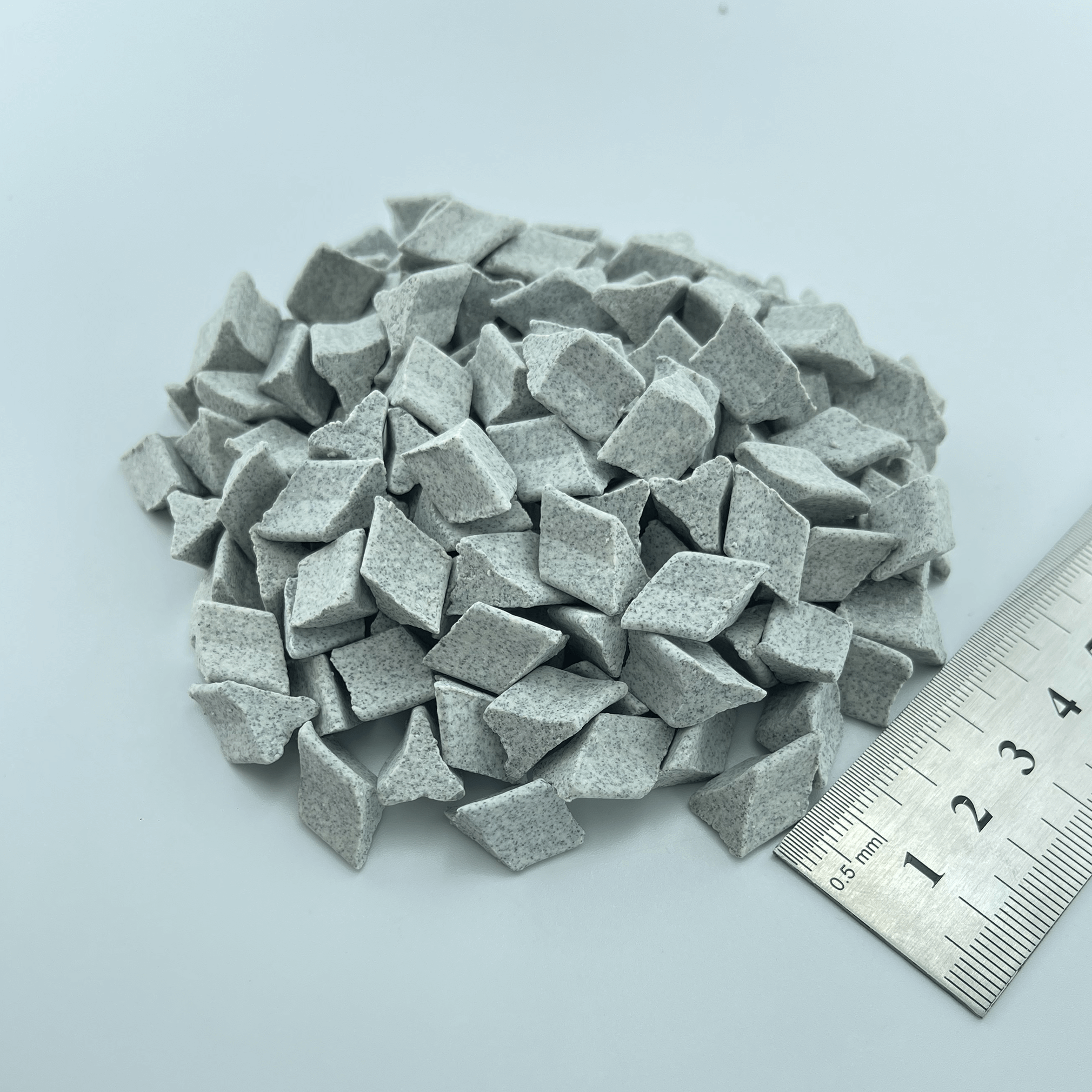 Наповнювач для віброгалтовки керамічний VS-T 10x10 мм